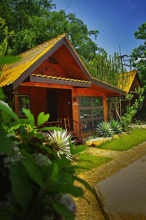 Areeya Phuree Resort Thaton Mae Ai Eksteriør bilde